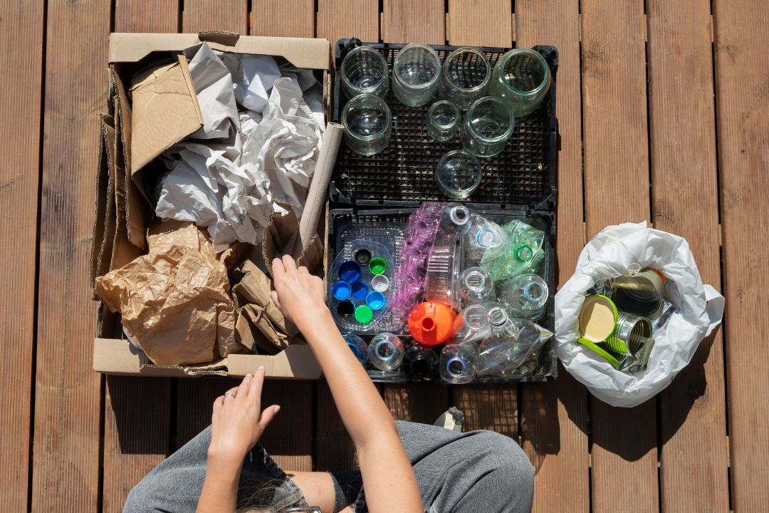 Jenis Sampah Anorganik dan Cara Kreatif Mengolahnya